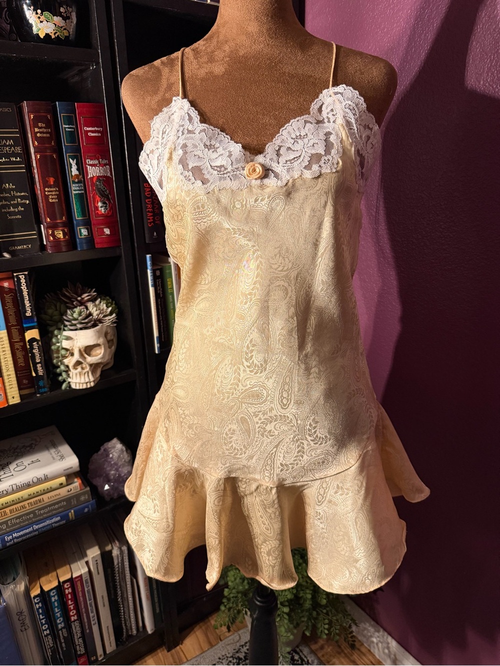 Vintage Cacique teddy/chemise